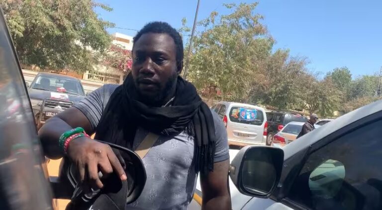 Offense au chef de l’État : Azoura condamné à six mois de prison, dont un mois ferme.