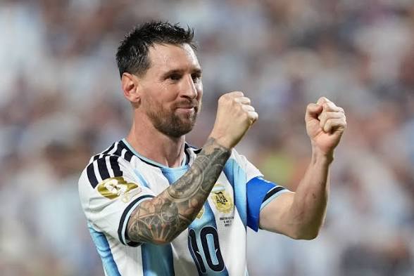 Triplé historique et vive émotion pour Lionel Messi face à l&rsquo;Algérie