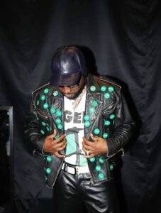 Clash au Nigeria : Davido et Rarara s&rsquo;écharpent en ligne après le rapt de 46 écoliers et enseignants