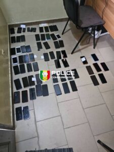 Grand Yoff : Démantèlement du marché clandestin de téléphones « Maket Bi » par la police