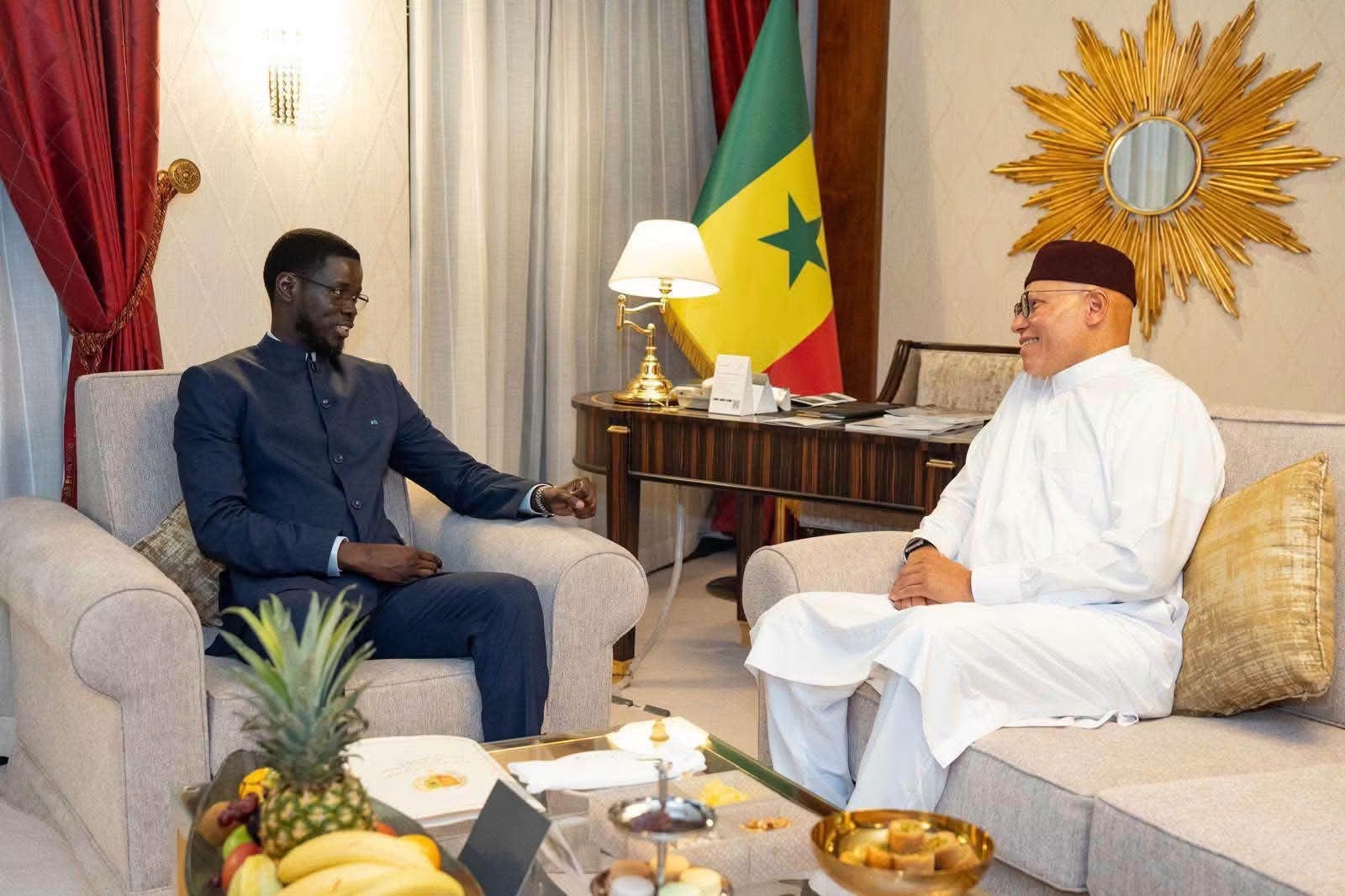 Doha : Bassirou Diomaye Faye échange avec Karim Wade