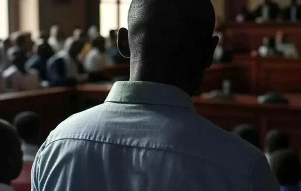 Thiès : Un couple se déchire au tribunal, l’émigré accuse son épouse d’escroquerie au visa