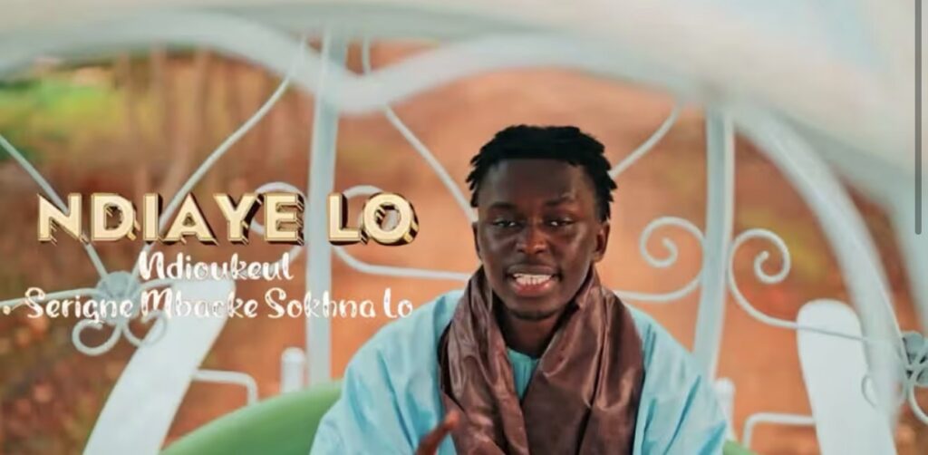 (Clip officiel) – Ndiaye Lo dévoile le magnifique clip « Serigne Mbacké Sokhna Lo »
