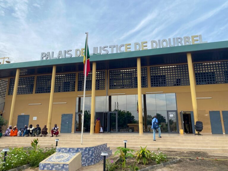 Diourbel : Il prend une 2e femme, son épouse l’accuse de lui avoir volé une parure en or d’une valeur de…