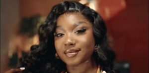 (Clip officiel) – « Chocolat », Sidiki Diabaté et Mia Guissé dévoilent une collaboration très attendue…