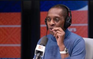 Divorce sanglant entre Claudy Siar et RFI : L&rsquo;animateur star dénonce des indemnités de misère et crie au racisme !