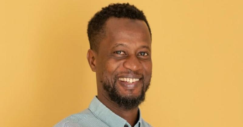 Qui est Laye Samb, l&rsquo;artiste sénégalais à l&rsquo;origine du poster officiel des JOJ Dakar 2026 ?