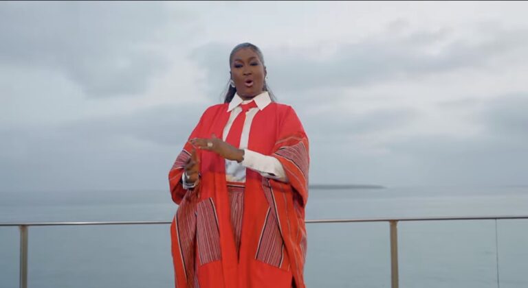 (Clip officiel)- Penda Guissé dévoile « Woratoul », un titre sur la trahison et les secrets entre amis