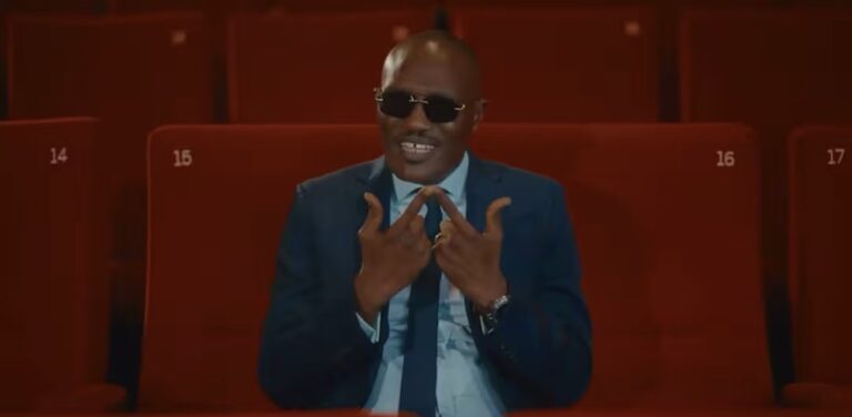 (Clip officiel) – Alioune Mbaye Nder dévoile « Xarit Deug »