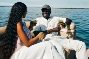 (Photos)- Fatel Sow et Ngaka Blindé : le couple s’offre une escapade de rêve à bord d’un yacht