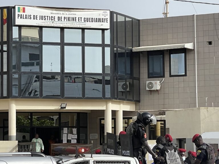 Guédiawaye : elle puise dans la caisse de sa patronne pour financer son compagnon, devenu son mari…