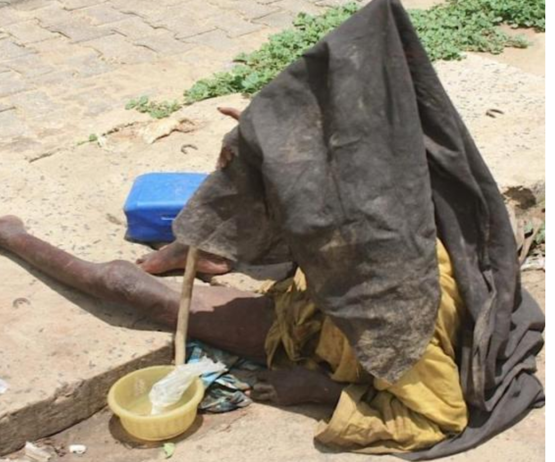 Mbour : se faisant passer pour un déficient mental, il cachait un trafic de dr0gue…