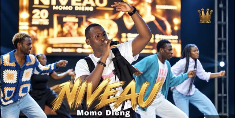 (Vidéo) – Momo Dieng organise une scène d’écoute populaire pour son titre « Niveau »