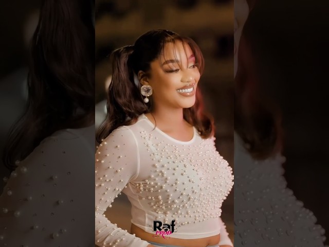 Anniversaire : Clara s’offre une soirée de folie avec ses proches