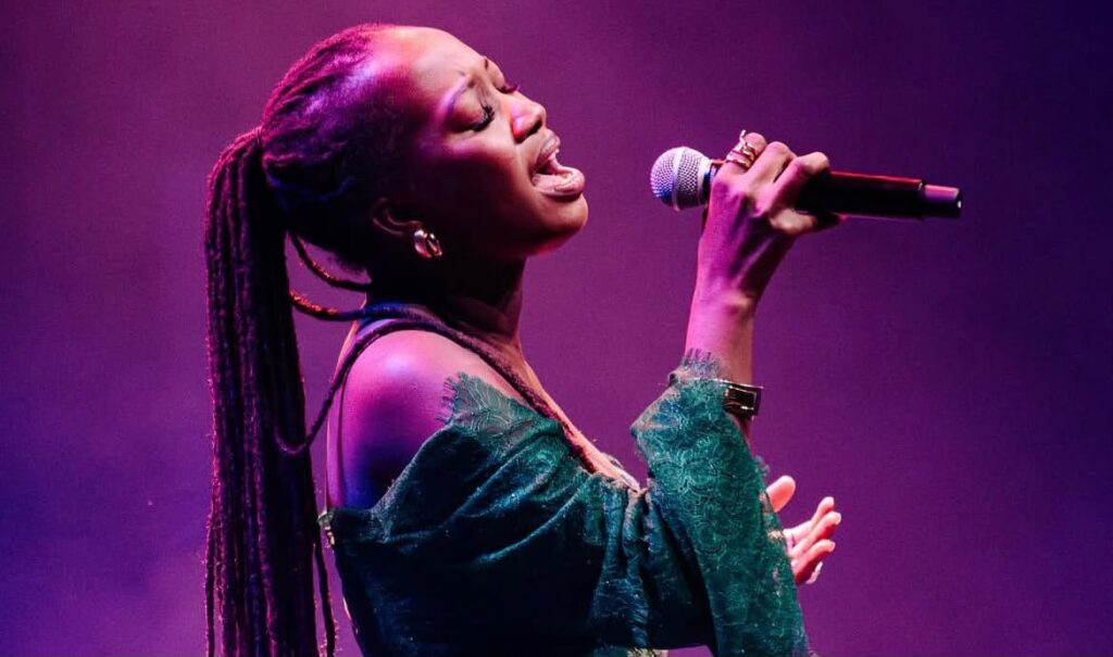 Super Étoile : pourquoi Rema Diop n’accompagne-t-elle plus Youssou Ndour sur scène ?