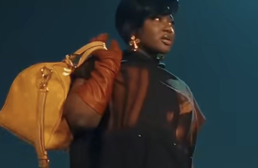 Musique : Mia Guissé annonce la sortie de son nouveau clip « Antidote »