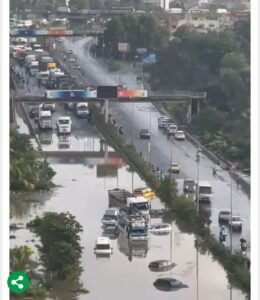 Chaos routier ce lundi matin à Dakar : Trafic paralysé vers le centre-ville après les fortes pluies