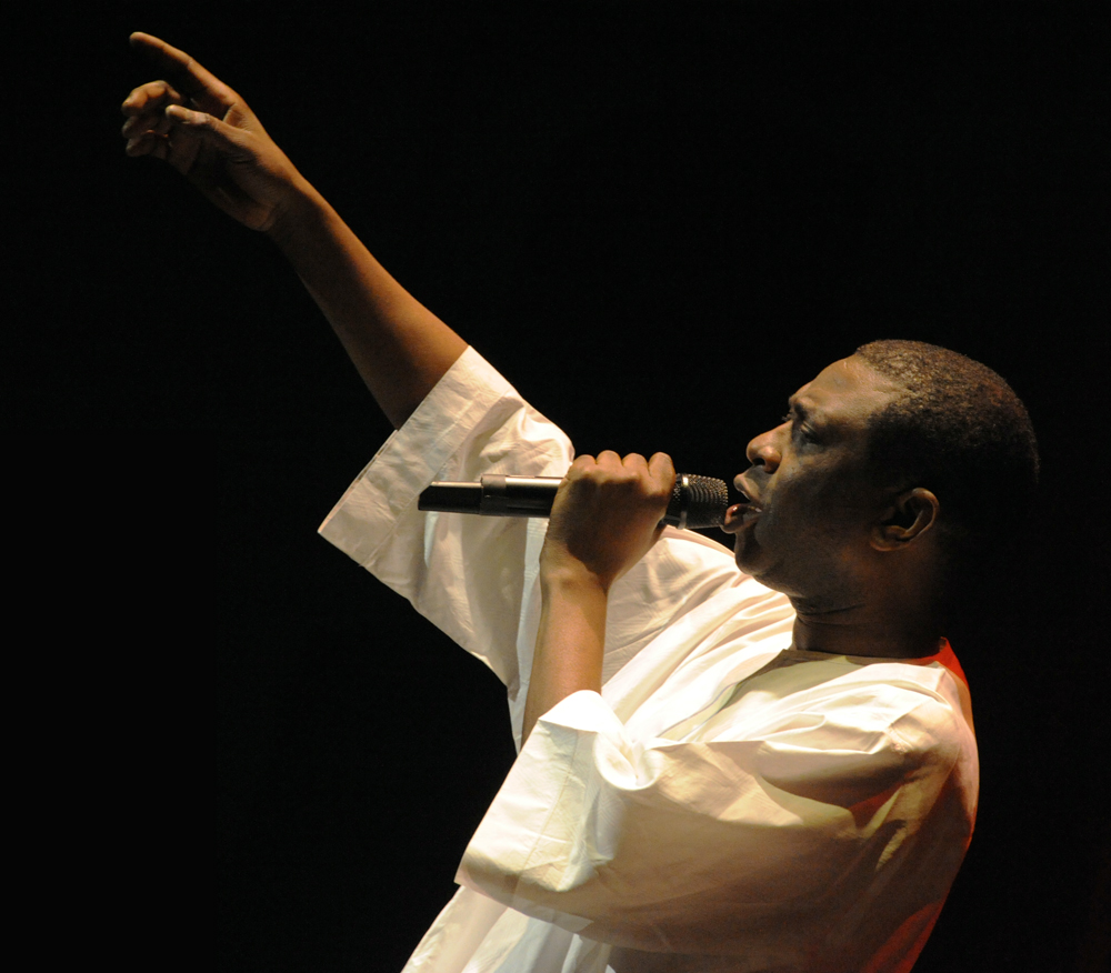 Voix d’or, vision et longévité : Kawtef.com souhaite un joyeux anniversaire à Youssou Ndour
