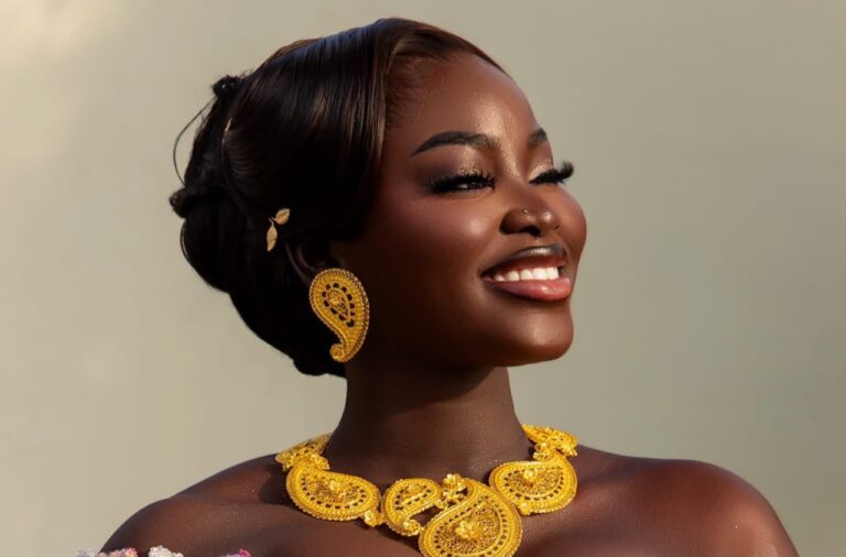 Baptême de Fatou Ndiaye : élégance et glamour pour sa deuxième tenue