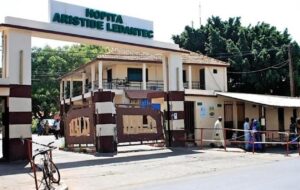 1 200 agents éparpillés et patients désemparés : L&rsquo;urgence de la réouverture de l&rsquo;hôpital Le Dantec